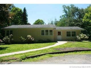 28 Old Town Rd, Huntington, CT 06484-5324