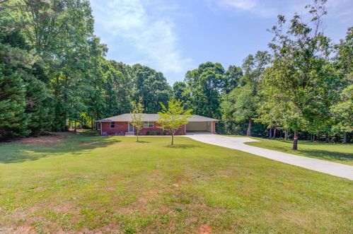 2643 Lee Land Rd, Gainesville, GA 30507-8383
