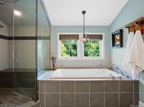 6940 Olive Way, Englewood CO 80112-1124 exterior