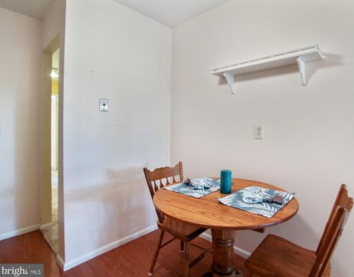 38 Valleybrook Dr, Lancaster PA  17601-4617 exterior