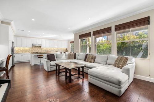 66 Rembrandt, Irvine CA  92620-7314 exterior