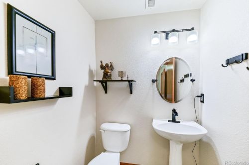 8017 Kalispell Way, Englewood CO  80112-4637 exterior