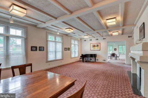 202 Sayre Dr, Princeton NJ  08540-5860 exterior