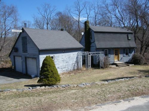 37 Castle View Dr, Chester, CT 06412-1230