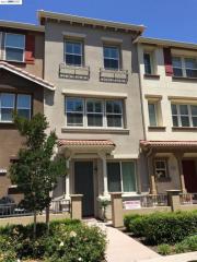 145 Burbank St, Hayward, CA 94541-2439