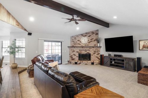 2665 Hawkeye Ave, Turlock CA  95380-2950 exterior