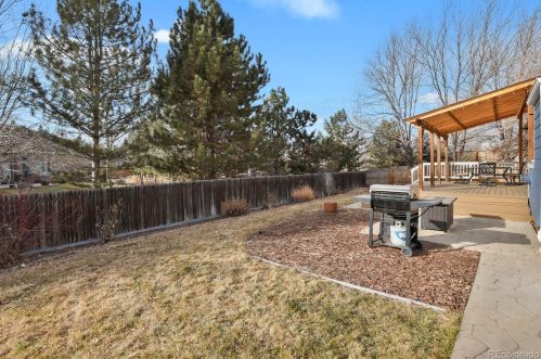 374 Wheat Berry Dr, Erie CO  80516-6824 exterior