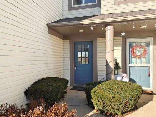 2579 Arcadia Cir, Naperville, IL 60540-8394