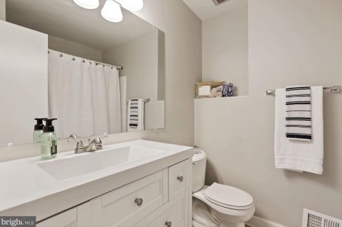 13115 Dauphine St, Silver Spring MD  20906-5205 exterior