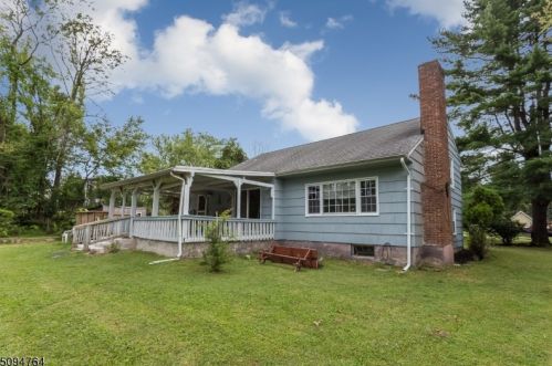 9 Concord Rd, Dover NJ  07869-1004 exterior