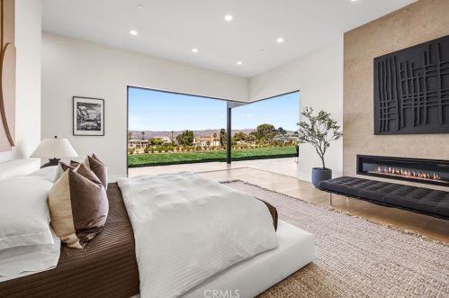 7663 Corto Rd, Anaheim CA  92808-1348 exterior