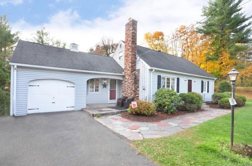 43 Mayflower Rd, Windsor, CT 06095-1938