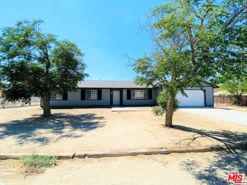 40981 176th St, Lancaster, CA 93535-7543