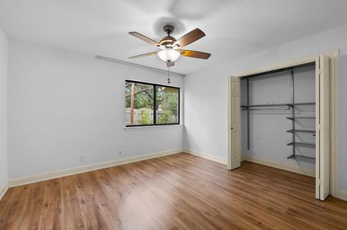 11905 Brookwood Rd, Austin TX  78750-2744 exterior