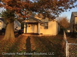 3305 Schofield Ave, Indianapolis IN  46218-1954 exterior