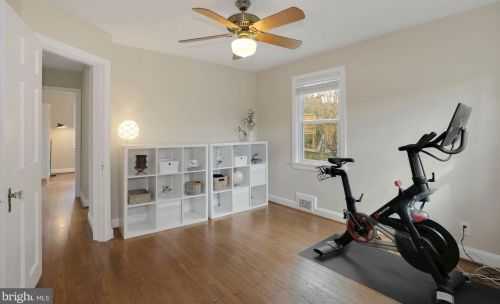 10006 Markham St, Silver Spring MD 20901-2233 exterior