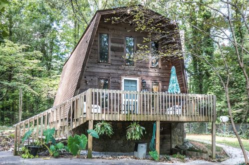369 Normandy Trl, Lavonia, GA 30553-2633