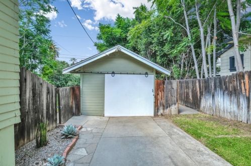 3055 Chestnut St, Riverside CA  92501-2411 exterior