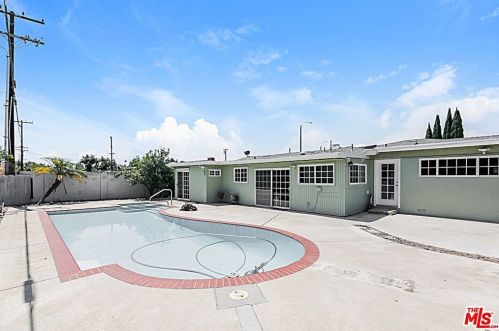 2501 Eola Dr, Anaheim CA  92804-4003 exterior