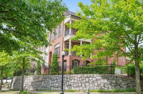 2752 Broughton Ln, Atlanta, GA 30339-4196