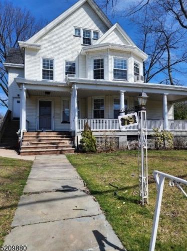 79 Williamson Ave, Bloomfield NJ  07003-5038 exterior