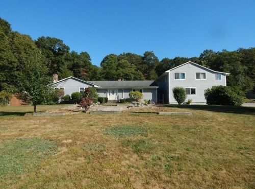 23 Bradford Rd, Westerly RI  02808-1428 exterior
