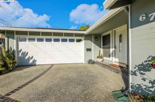 679 Woodland Ave, Hayward, CA 94544-6705