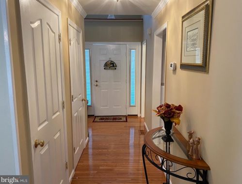 9400 Hickory Hill Dr, Fredericksburg, VA 22408-8763