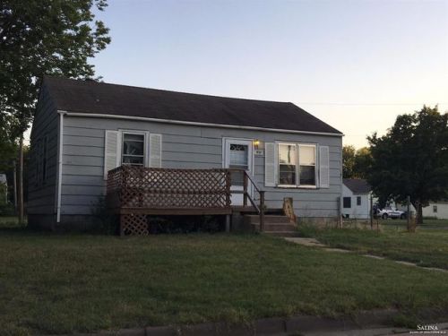 1204 Stapler Ave, Mentor, KS 67401-3218