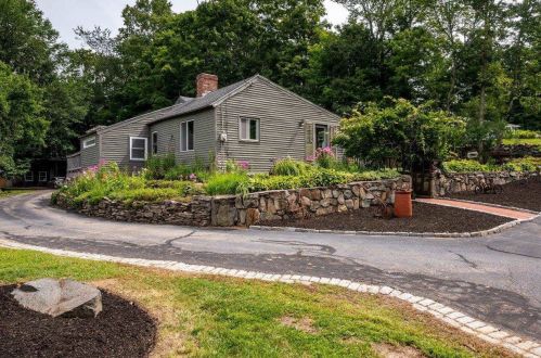 88 Depot Rd, South Hampton, NH