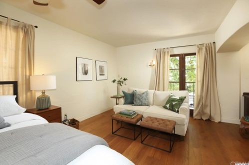 3113 Sparr Blvd, Glendale CA  91208-1829 exterior