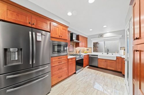 4728 Fairfield St, Anaheim CA  92807-3651 exterior