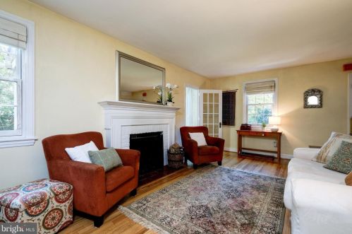 1313 Elson Ct, Silver Spring MD 20912-7027 exterior