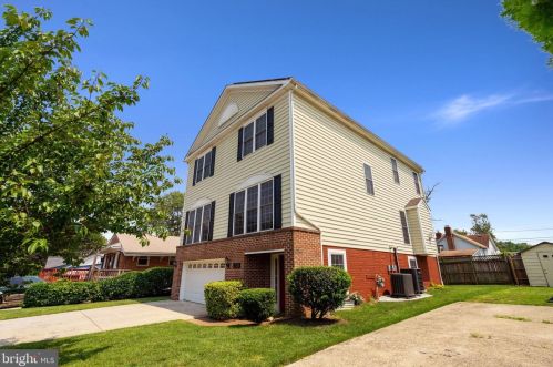 2708 1st St, Arlington, VA 22204-1819