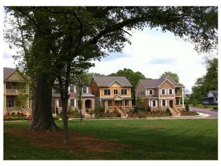 161 Manget St, Marietta, GA 30060-2213