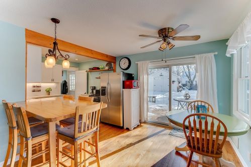 92 Dahlia St, Saint Paul MN 55115-1609 exterior