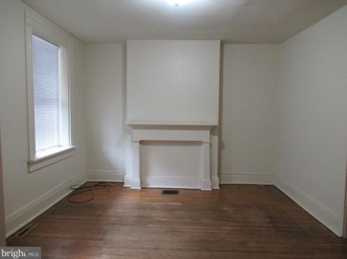 58 West St, Carlisle PA  17013-2838 exterior