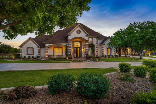 5809 Sandstone Ct, Lewisville, TX 75022-5580