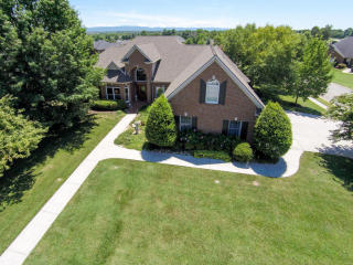 1521 Saint Ives Blvd, Alcoa, TN 37701-6808