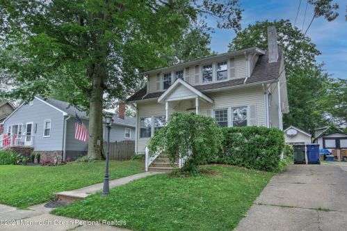 1317 Edgewood Ave, Tinton Falls, NJ 07712-4805