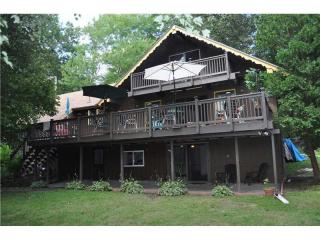 47 Lake View Cir, Glocester, RI 02814-2048