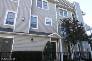 4592 Superior Sq, Fairfax, VA 22033-3870