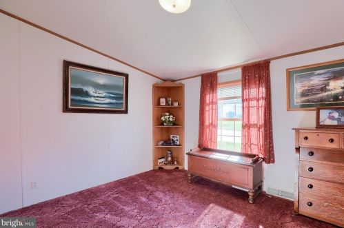 200 Cricklewood Ct, Lancaster PA  17603-2173 exterior