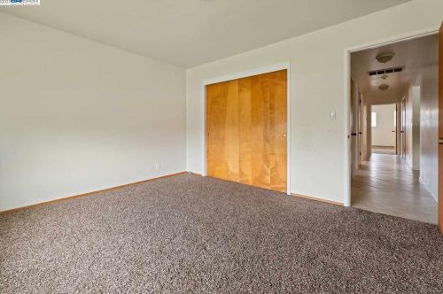 1994 Evergreen Ave, San Leandro CA 94577-6202 exterior