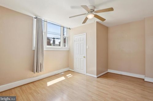 900 5 St, Philadelphia PA 19123-1455 exterior