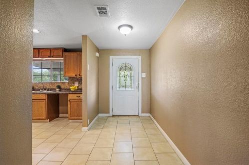 6232 Tenderfoot Trl, Fort Worth TX  76135-9253 exterior