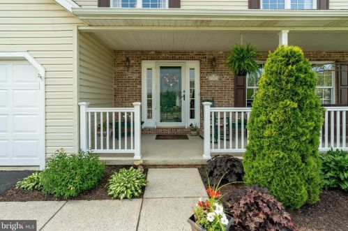 5903 Palmer Dr, Harrisburg, PA 17112-3159