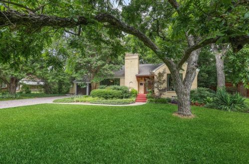 1440 El Campo Dr, Dallas TX  75218-3520 exterior