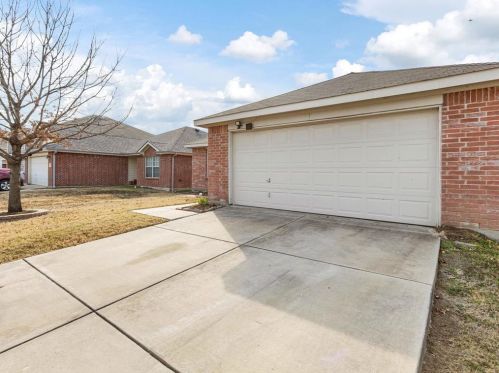 8657 Hawkview Dr, Fort Worth TX  76179-3475 exterior
