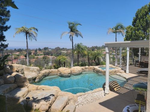 23689 Castle Rock, San Juan Capistrano, CA 92692-1897
